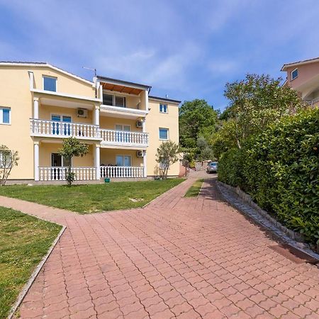 Apartment Mia Čižići Esterno foto