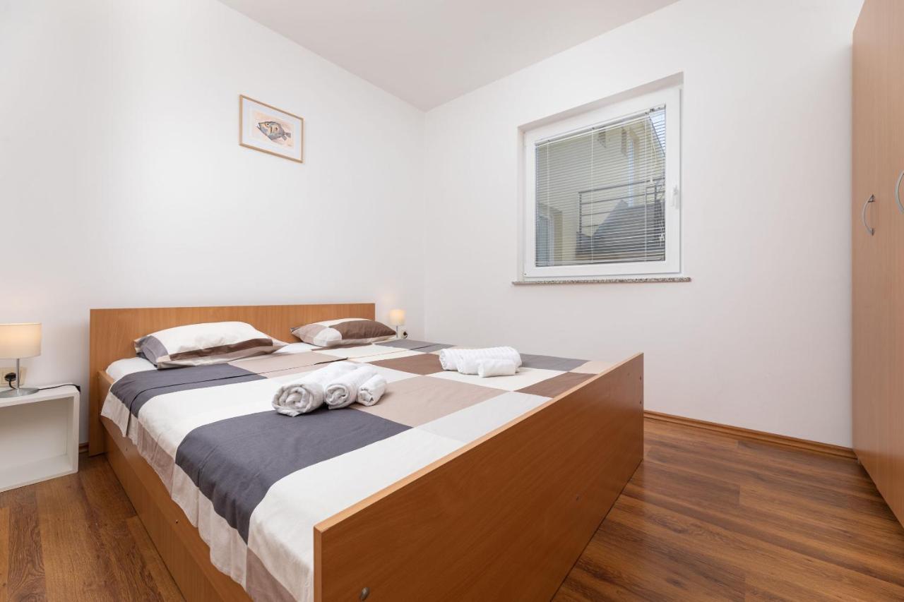 Apartment Mia Čižići Esterno foto